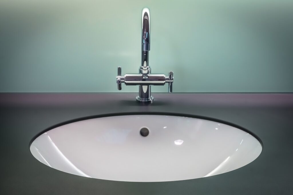 How to Fix a Cracked Porcelain Sink 1