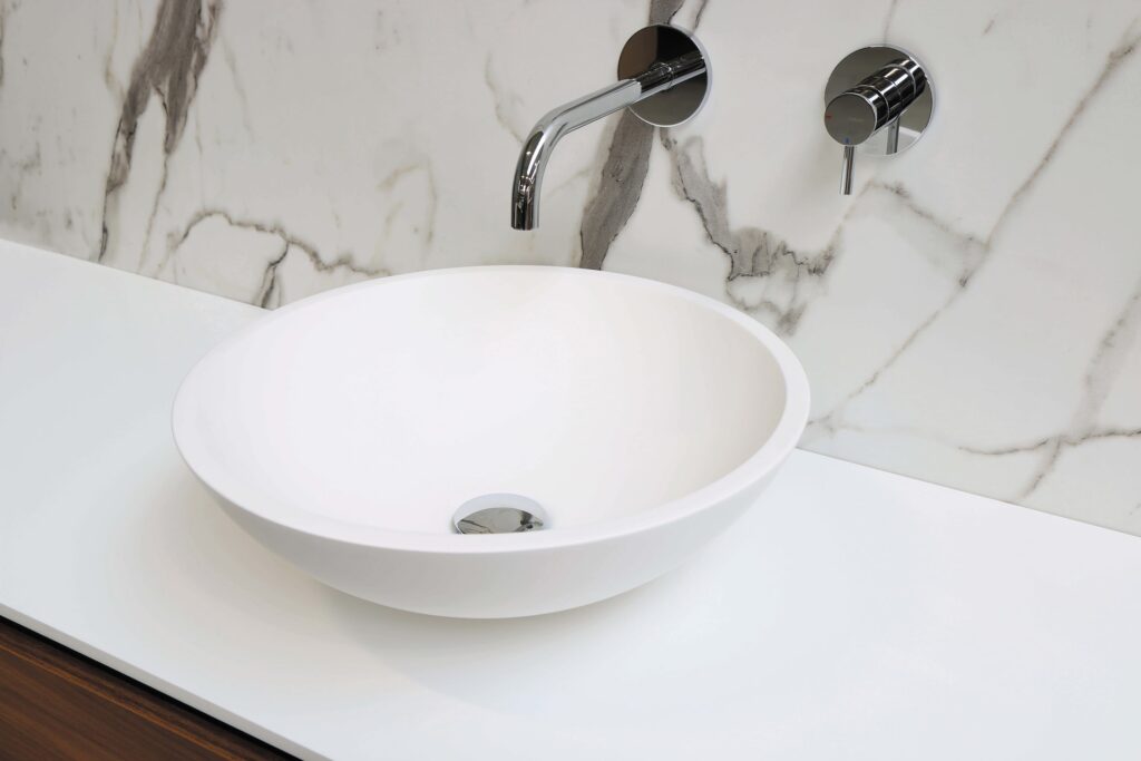 How to Fix a Cracked Porcelain Sink 2